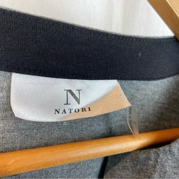 Natori Women's Gray & Black Short Sleeve Drape Oversize Tunic V Neck Top L - Picture 5 of 6